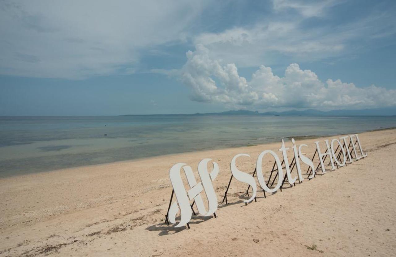 Sotis Hotel Kupang Exterior photo