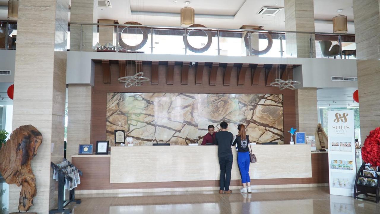 Sotis Hotel Kupang Kupang  Exterior photo